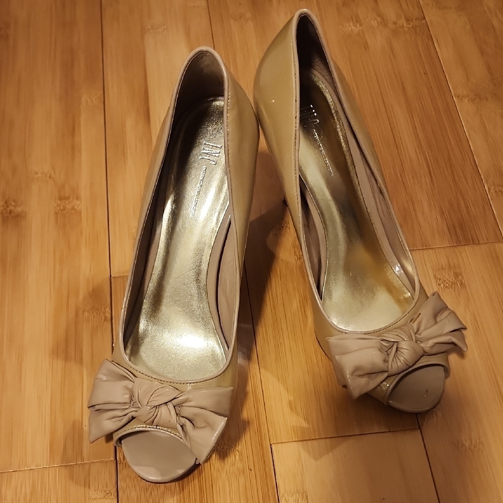 INC International Concepts Beige Peep-Toe Heels with Bow